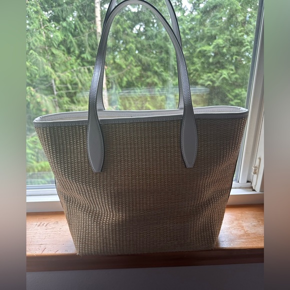 Kate Spade Straw Tote with Strawberry Pouch - Picture 3 of 13